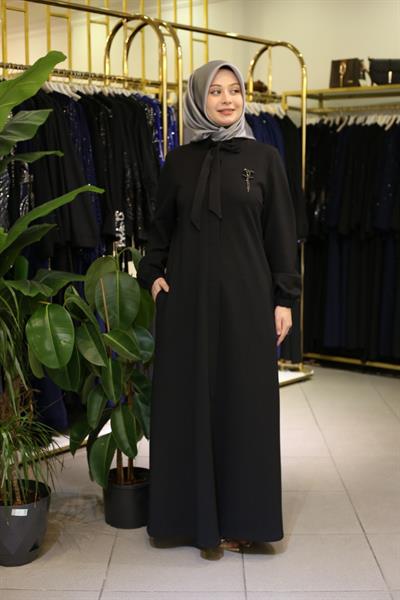 0180 CODE BROOCH DETAILED ABAYA