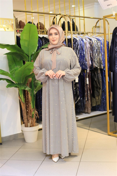 08-1648 فستان بنقوش هندسية