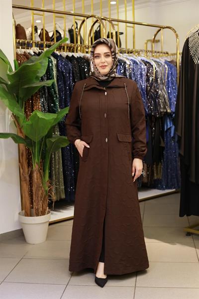 1135 KOD UZUN KENDİNDEN DESENLİ KAPİTONE KAHVERENGİ