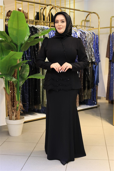 1228 فستان كريب مزين بالحجارة مع ياقة