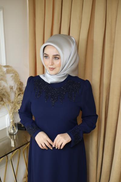 1453 CODE ROBE DÉTAILLÉE EN PIERRE