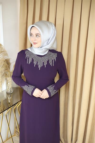 1453 CODE ROBE DÉTAILLÉE EN PIERRE