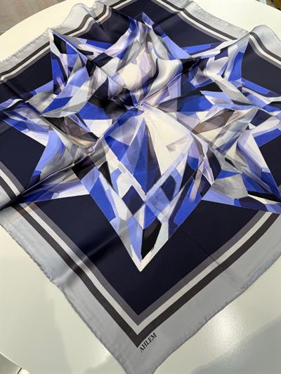 15807/09 KOD GEOMETRİK DESEN AHLEM SAF İPEK EŞARP LACİVERT