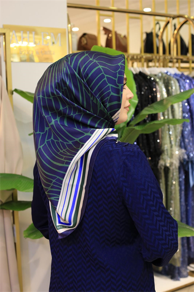 15809/14 KOD ÇİZGİ DESEN AHLEM SAF İPEK EŞARP LACİVERT