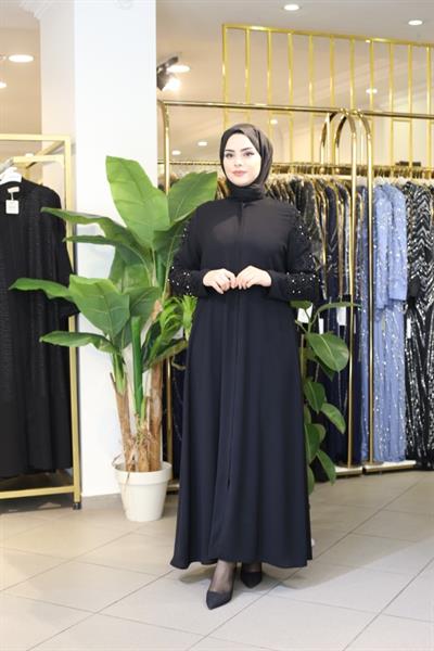 2033 عباءة مطرزة بأكمام كود 2033 جبر مطرزة بأكمام جبر