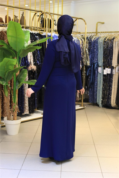 2130 CODE DRAPE DETAILLIERTE KLEID