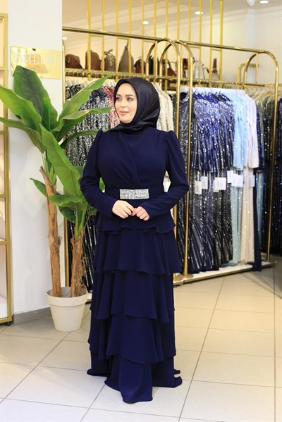 2131 KOD KAT ETEKLİ ELBİSE