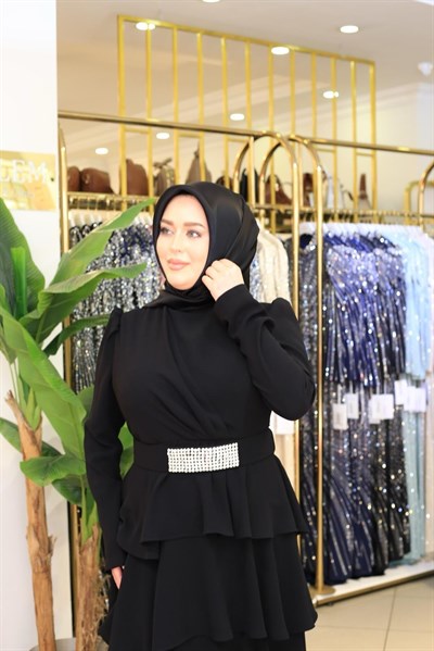 2131 KOD KAT ETEKLİ ELBİSE