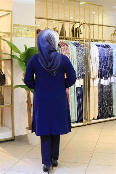 2203 CODE FRONT FLARED TUNIC