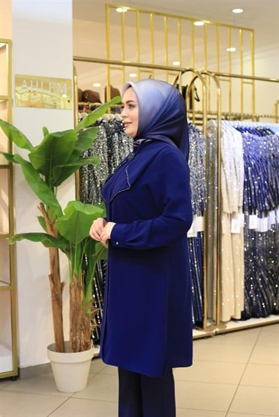 2203 CODE FRONT FLARED TUNIC