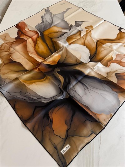 2306/2 KOD SOYUT ÇİÇEK DESEN LEVİDOR SURA İPEK EŞARP