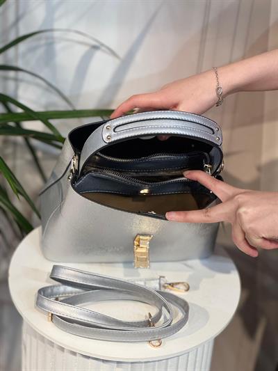 2515 CODE GLÄNZENDE HAND/ARM AHLEM TASCHE