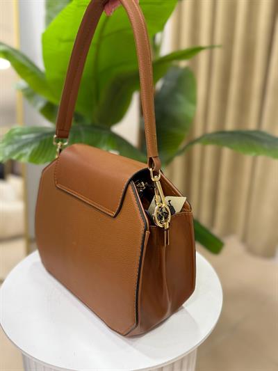 2525 CODE AHLEM FRAUEN LEDER DETAILLIERTE ARM TASCHE BITTER