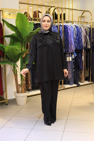 2604 KOD GÖMLEK YAKA PANTOLONLU TAKIM SİYAH