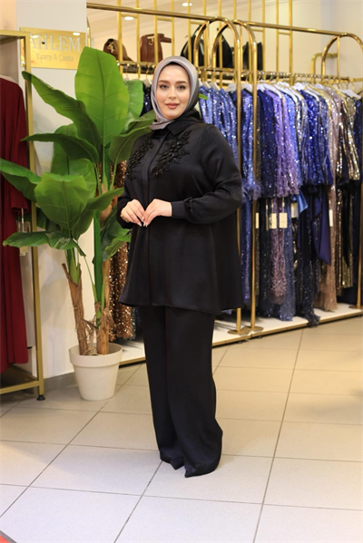 2604 KOD GÖMLEK YAKA PANTOLONLU TAKIM SİYAH