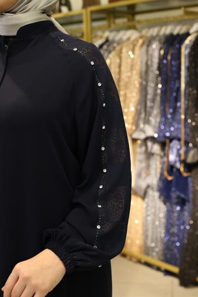 30944 CODE STRIPED PATTERNED ABAYA