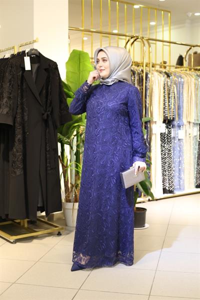 3167 كود 3167 فستان من الريش المخرّم