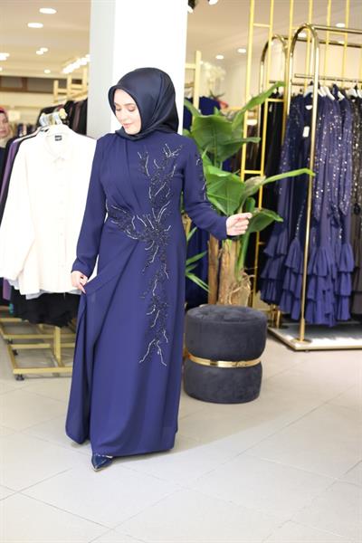 3176 CODE ROBE DRAPÉE AVEC PIERRES