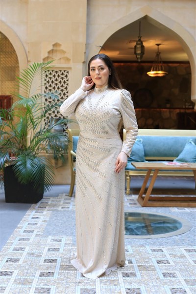 3181 فستان سهرة مزين بالحجارة الكريمة