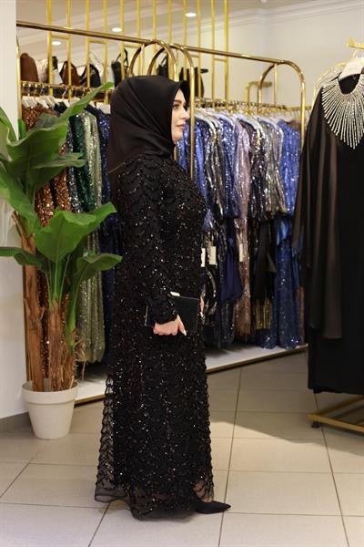 3399 KOD KENDİNDEN PUL DESENLİ ABİYE ELBİSE SİYAH