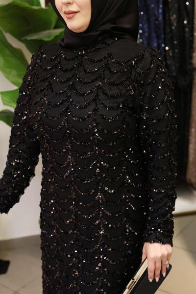 3399 KOD KENDİNDEN PUL DESENLİ ABİYE ELBİSE SİYAH