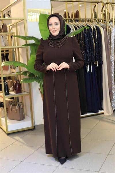 3451 KOD YAKA VE BELLİ TAŞ İŞLEMELİ ELBİSE