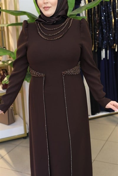 3451 KOD YAKA VE BELLİ TAŞ İŞLEMELİ ELBİSE