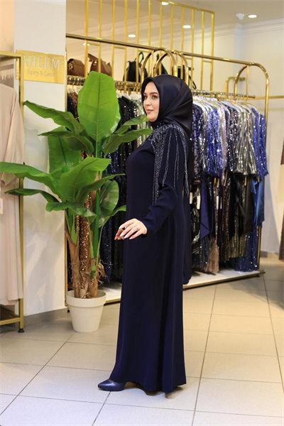 3514 فستان كريب من مجموعة كود كلستر