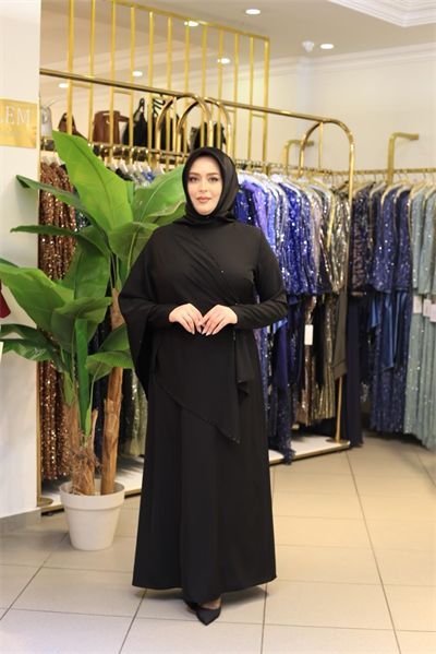 3554 KOD ŞİFON PELERİNLİ ELBİSE SİYAH