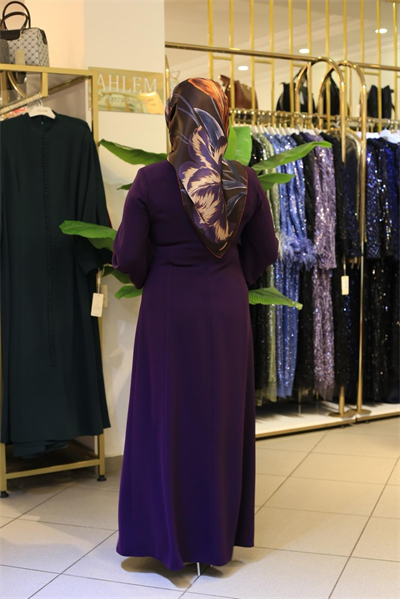 3572 فستان كريب مفصل بأزرار مرمزة