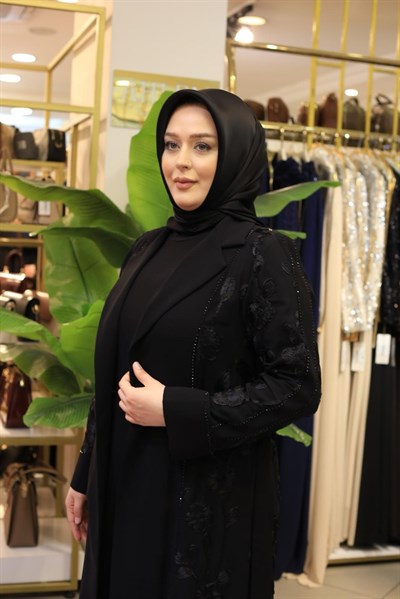 3704 KOD GARNİLLİ ABAYA TAKIM