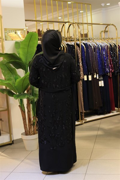 3704 KOD GARNİLLİ ABAYA TAKIM