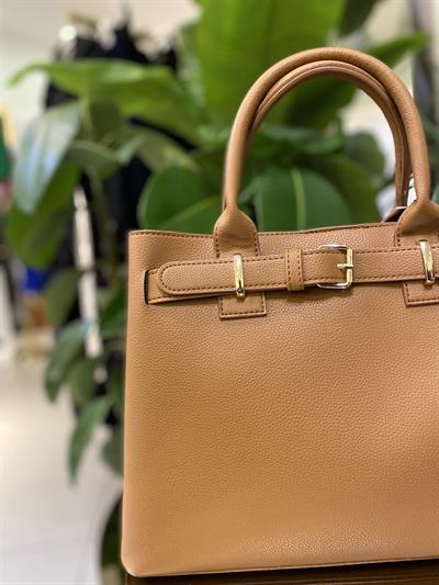 395 KOD ARMİNE ÇANTA TABA