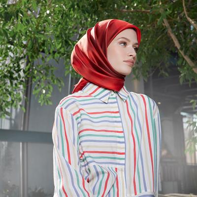 4019/52 CODE CERTAIN TWILL SILK SCARF