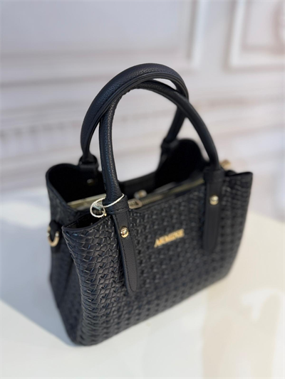 416 CODE ARMİNE DAMEN STRICK-HANDTASCHE