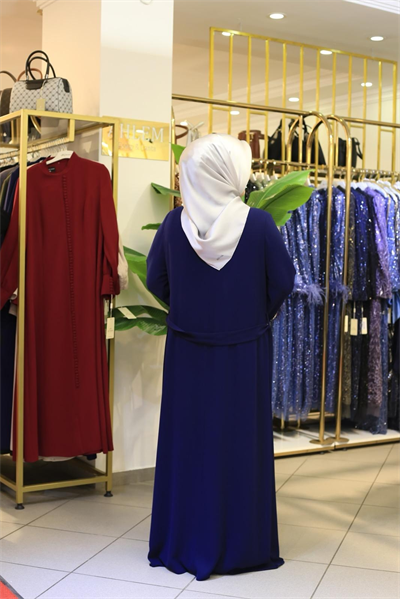 4200 KOD KOLLARI TÜYLÜ ABAYA TAKIM