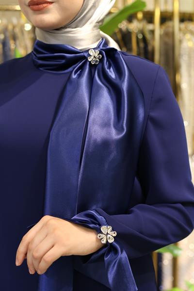 421 CODE SATIN DETAILED DRESS