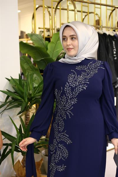 433 CODE STONE EMBROIDERED EVENING DRESS