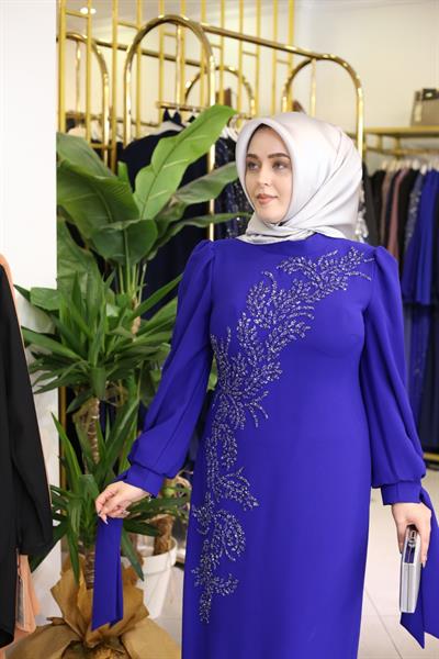 433 رمز 433 فستان سهرة مطرز بالحجر