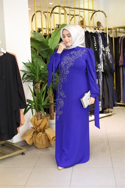 433 رمز 433 فستان سهرة مطرز بالحجر