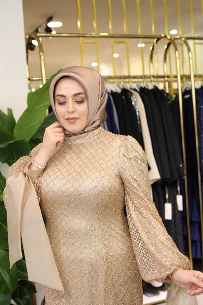 445 CODE BALLOON SLEEVE EVENING DRESS