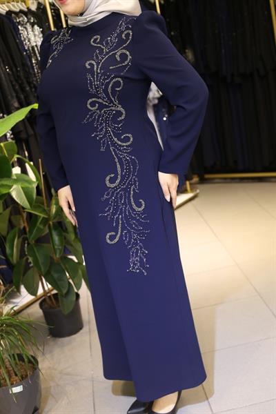 447 فستان سهرة مفصل بالحجر الرمزي 447