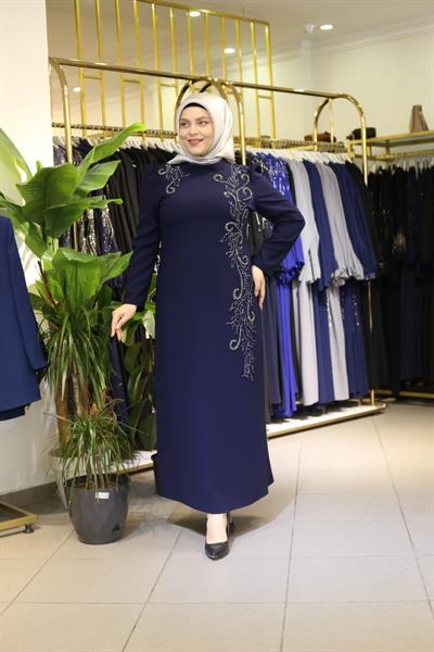 447 فستان سهرة مفصل بالحجر الرمزي 447