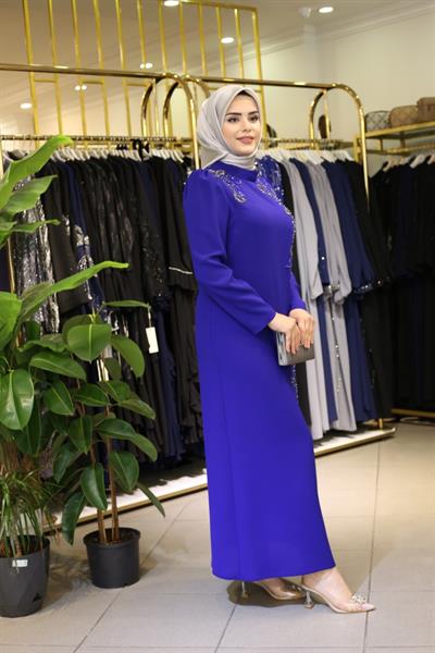 447 فستان سهرة مفصل بالحجر الرمزي 447