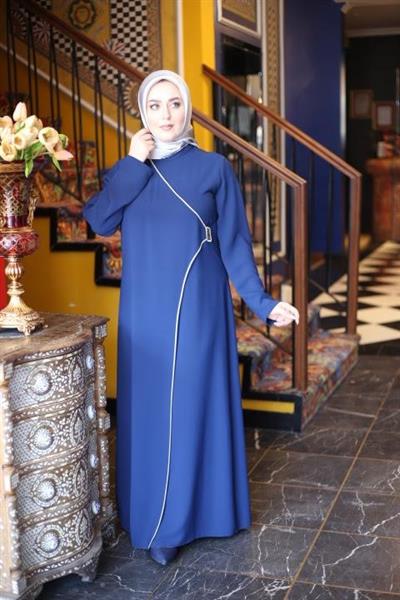 5019 CODE ROBE CRAYON AVEC PIERRES