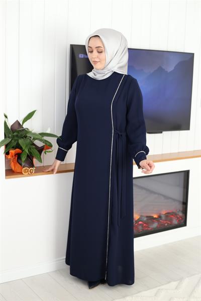 5026 CODE ROBE LACÉE À RUBAN EN PIERRE