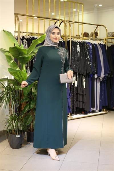 5065 KOD KRİSTAL TAŞ İŞLEMELİ ELBİSE ZÜMRÜT