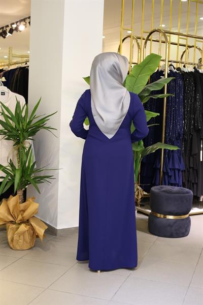 5071 CODE ROBE DÉTAILLÉE EN PIERRE