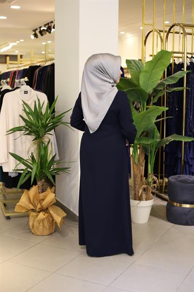 5071 CODE ROBE DÉTAILLÉE EN PIERRE