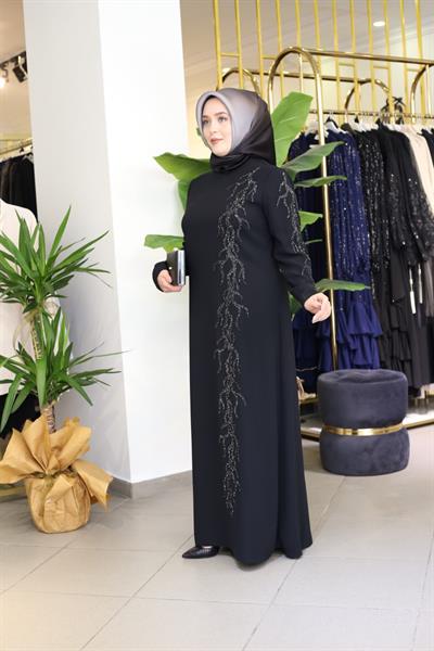 5071 CODE ROBE DÉTAILLÉE EN PIERRE